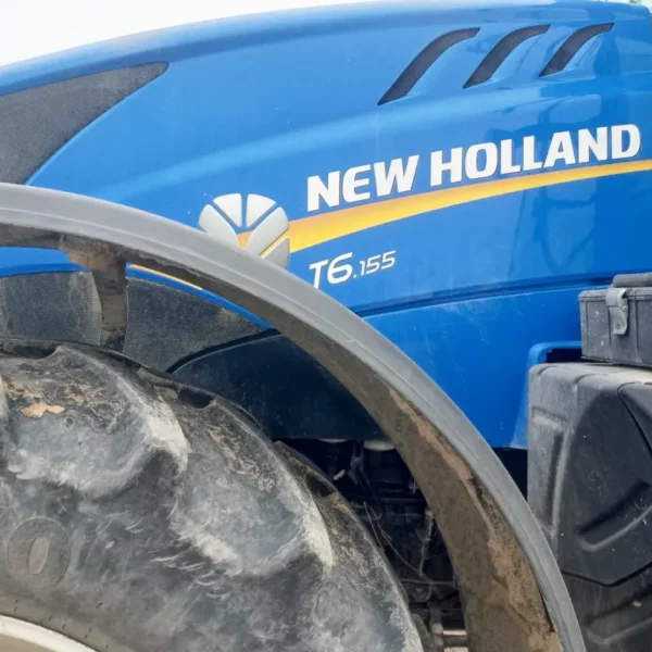 NEW HOLLAND T6
