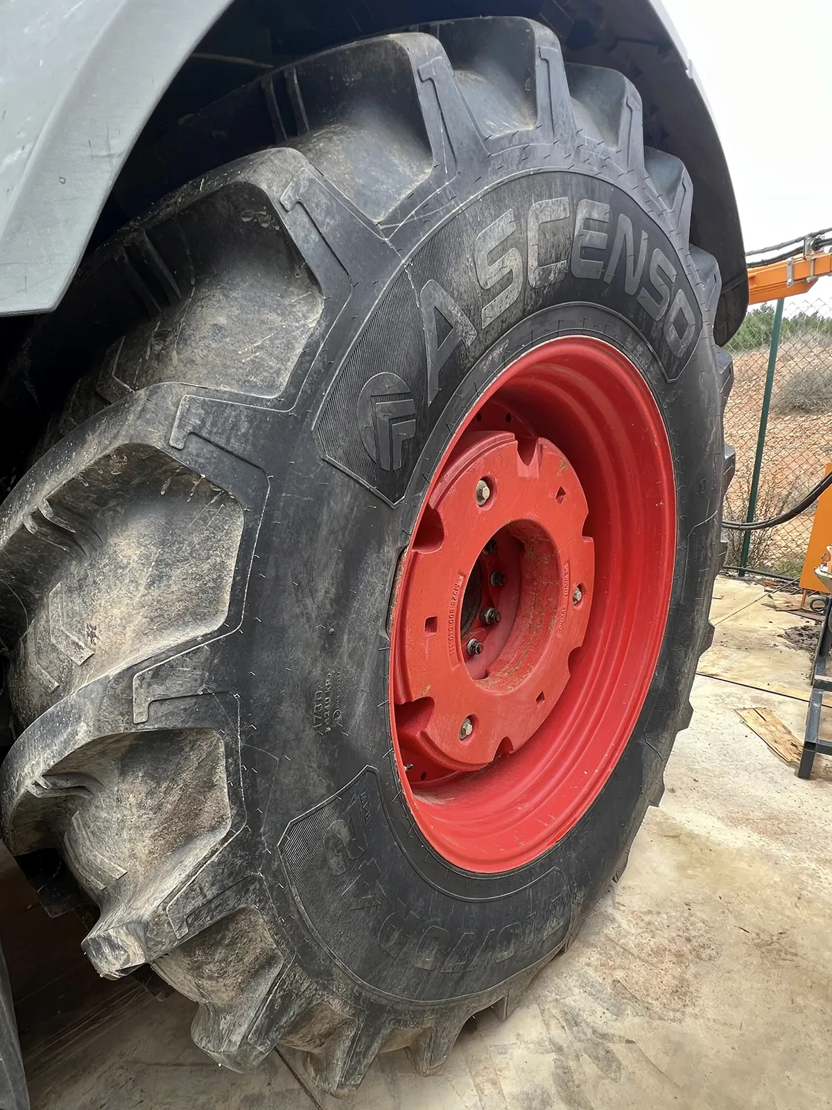 FENDT 824 Vario - Imagen 5