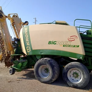 Empacadora KRONE Big Pack 1290 HDP XC con rastrillo