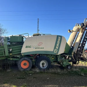 Krone Big Pack 1290 HDP XC con rastrillo